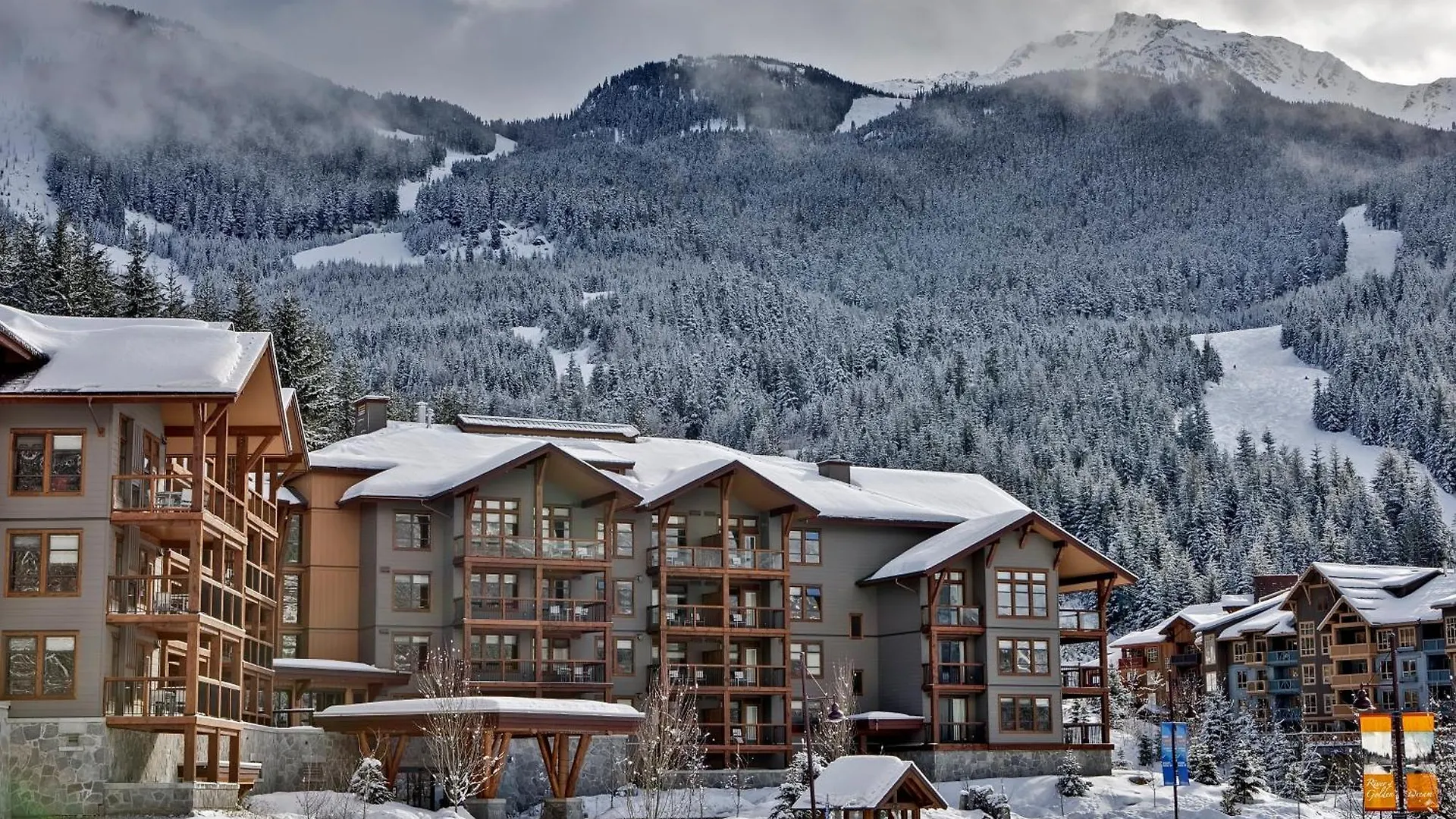 Evolution Whistler Aparthotel