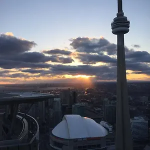 https://ihost-suites-ice-condo.hotelstorontoontario.org