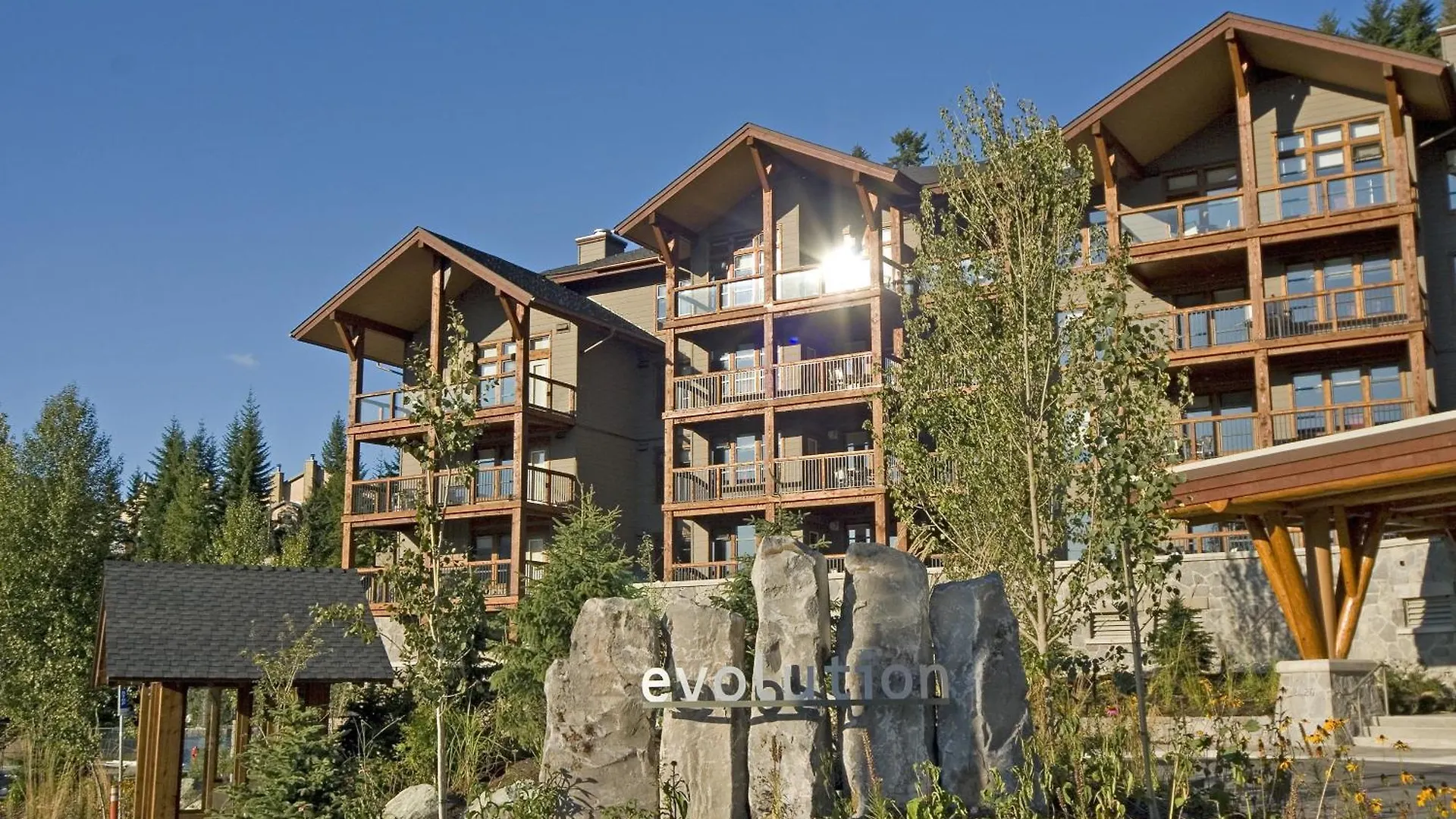 Evolution Whistler Aparthotel