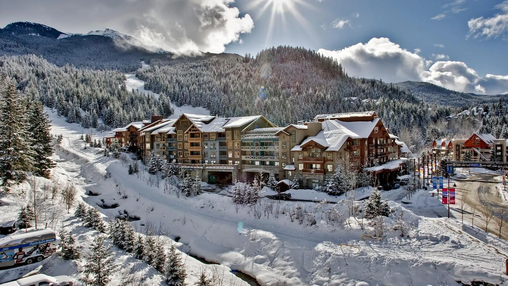 Evolution Whistler Aparthotel